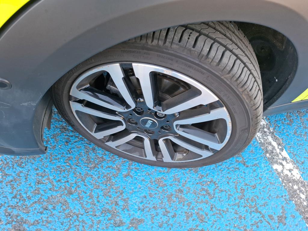 MINI HATCH 3 Portes Cooper 136 ch BVA7 Edition Camden 2023