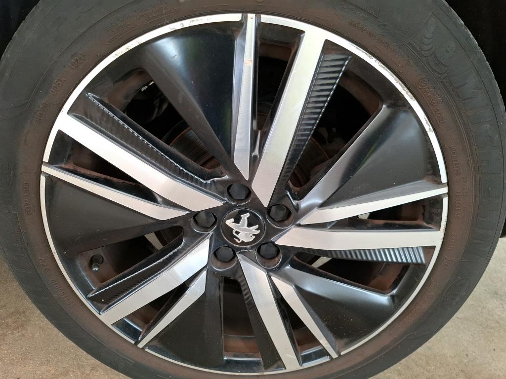 PEUGEOT 5008 PureTech 130ch S&S EAT8 GT Pack 2021