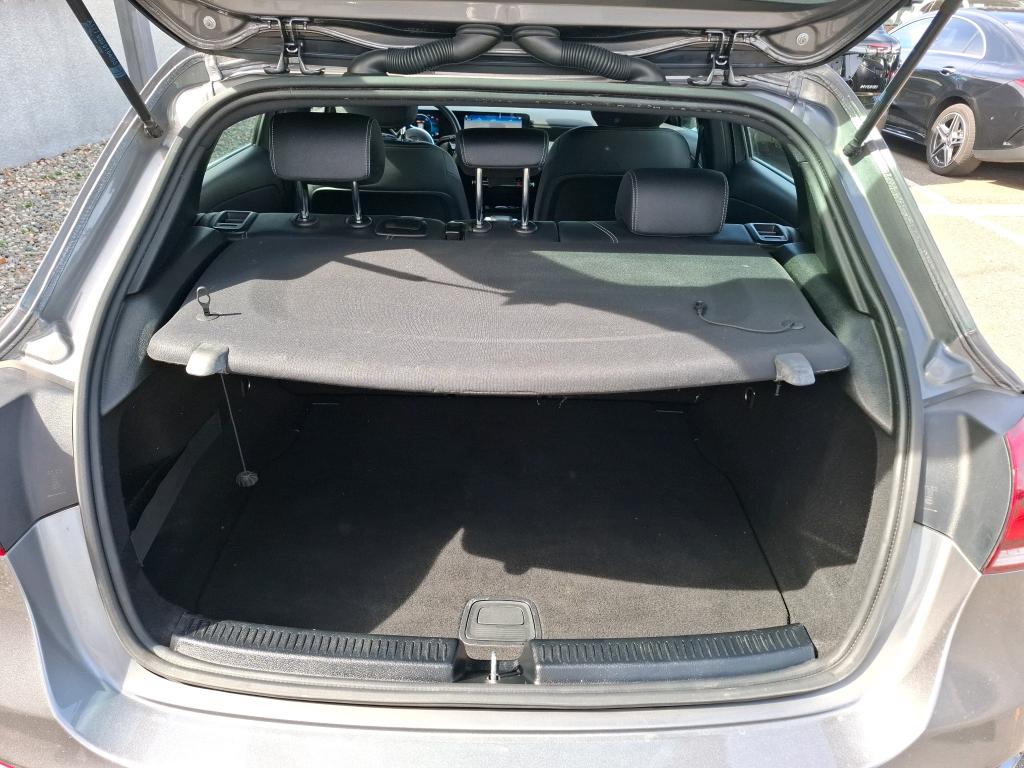 MERCEDES-BENZ MERCEDES CLASSE A 180 d 8G-DCT Style Line 2022