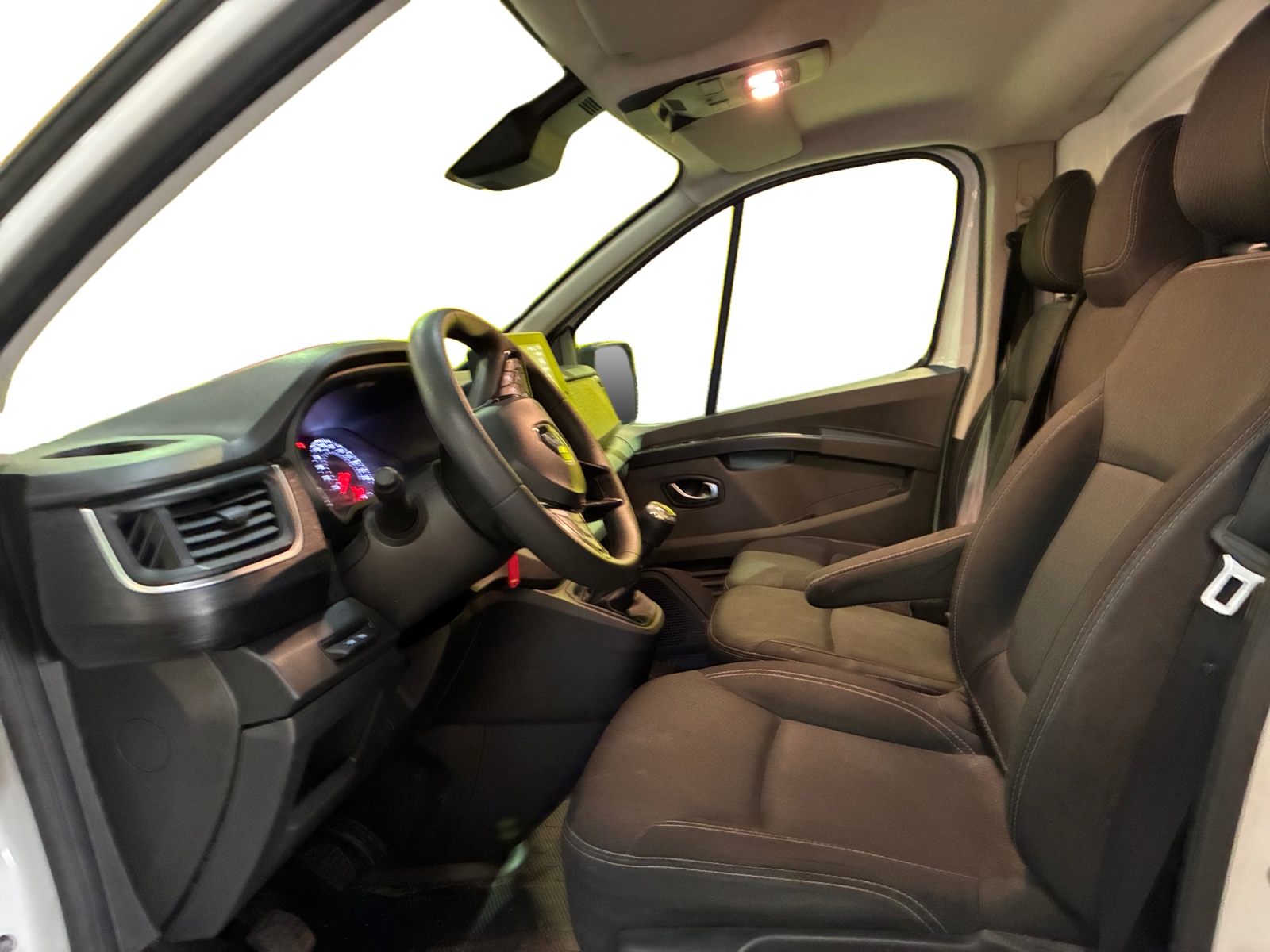 RENAULT TRAFIC FGN L1H1 2800 KG BLUE DCI 130 GRAND CONFORT 2023