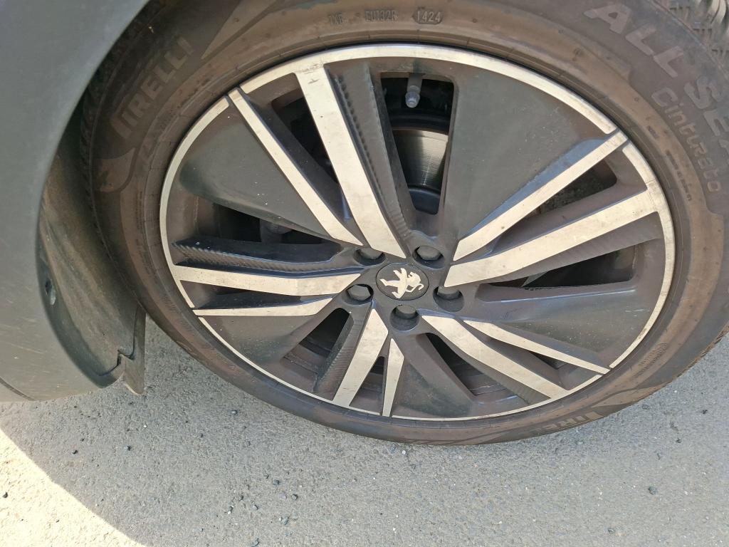 PEUGEOT 5008 PureTech 180ch S&S EAT8 GT Pack 2021