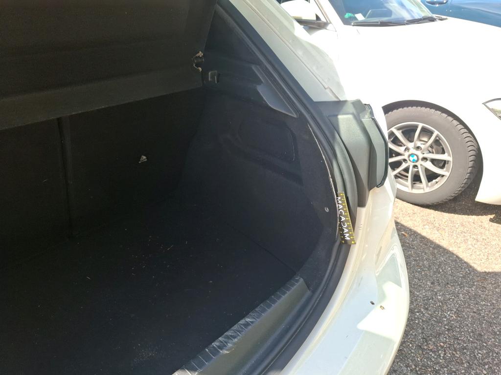 PEUGEOT 208 BlueHDi 100 S&S BVM6 Active 2022