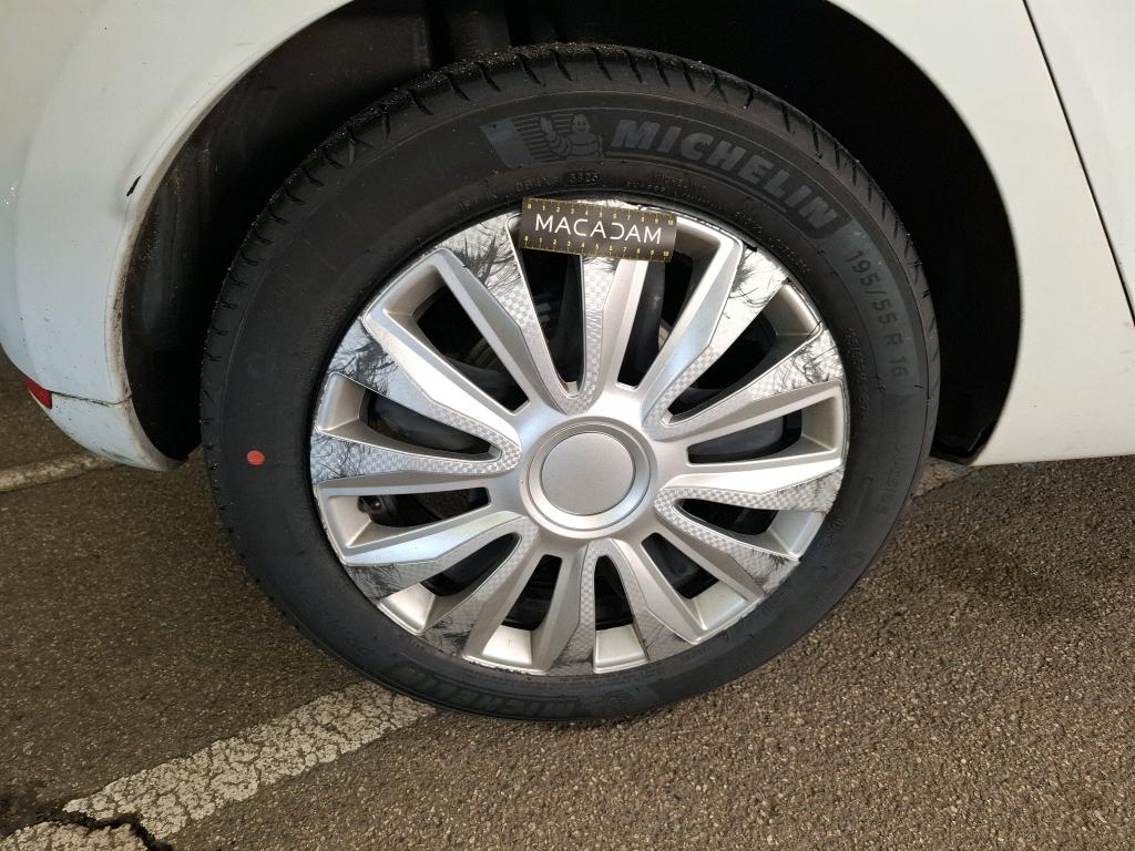 RENAULT CLIO IV BUSINESS TCe 90 E6C 2019