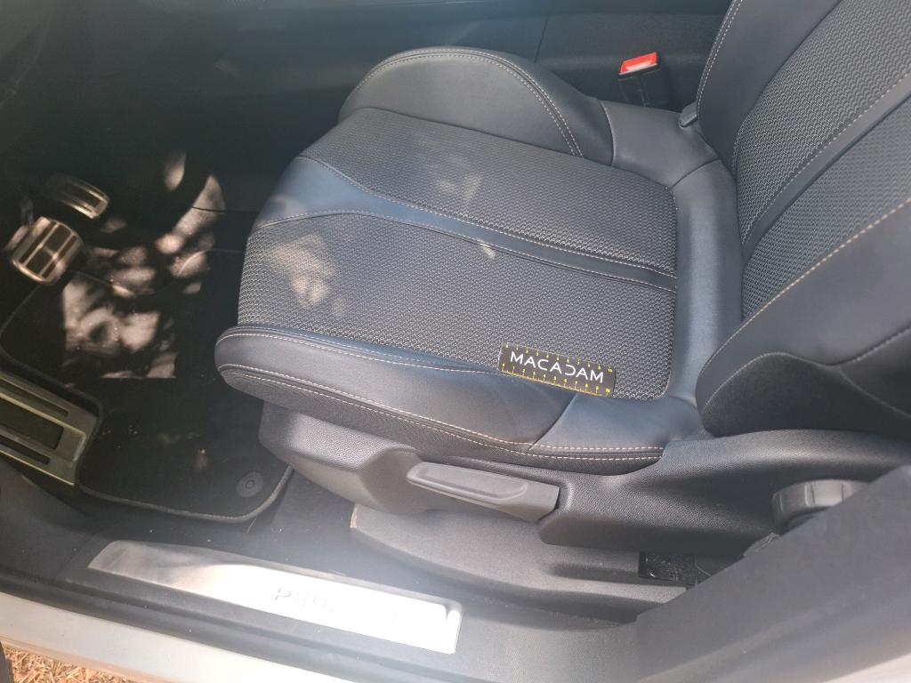 PEUGEOT 3008 Hybrid 225 e-EAT8 GT 2023