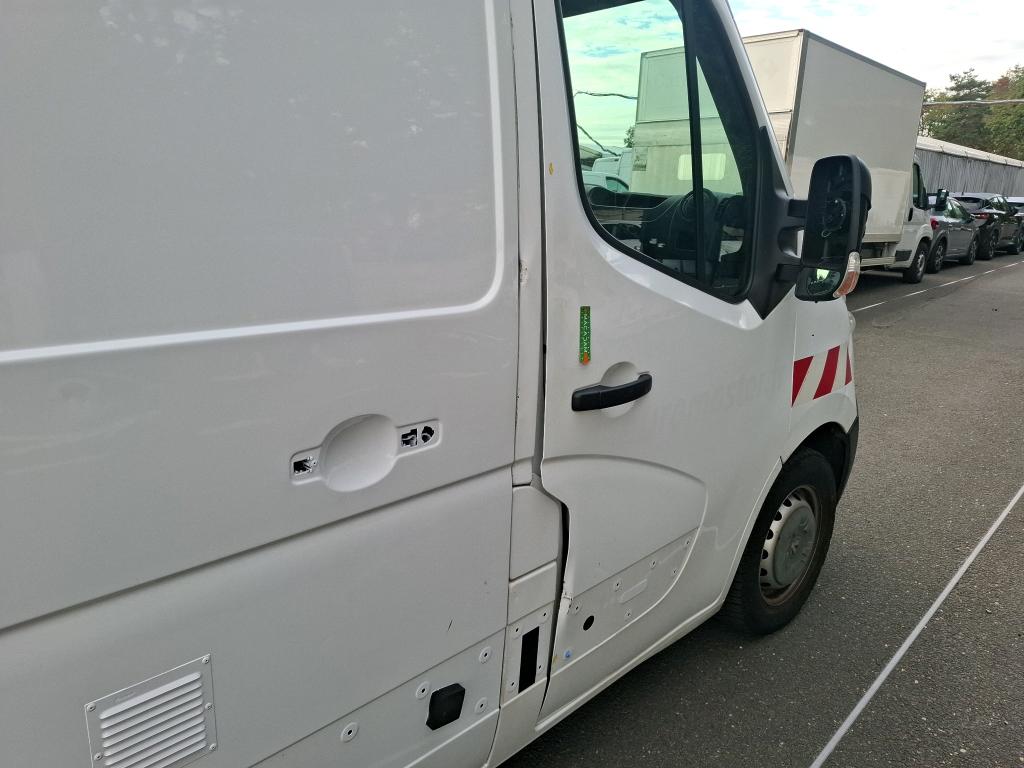 RENAULT MASTER FOURGON FGN L2H2 3.5t 2.3 dCi 130 E6 GRAND CONFORT 2018
