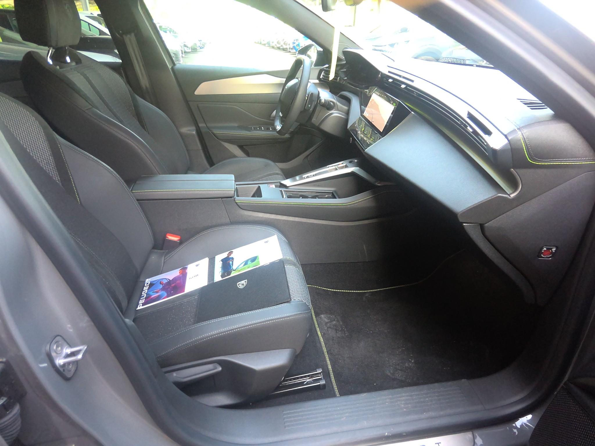 PEUGEOT 408 Hybrid 145 e-DCS6 GT 2025