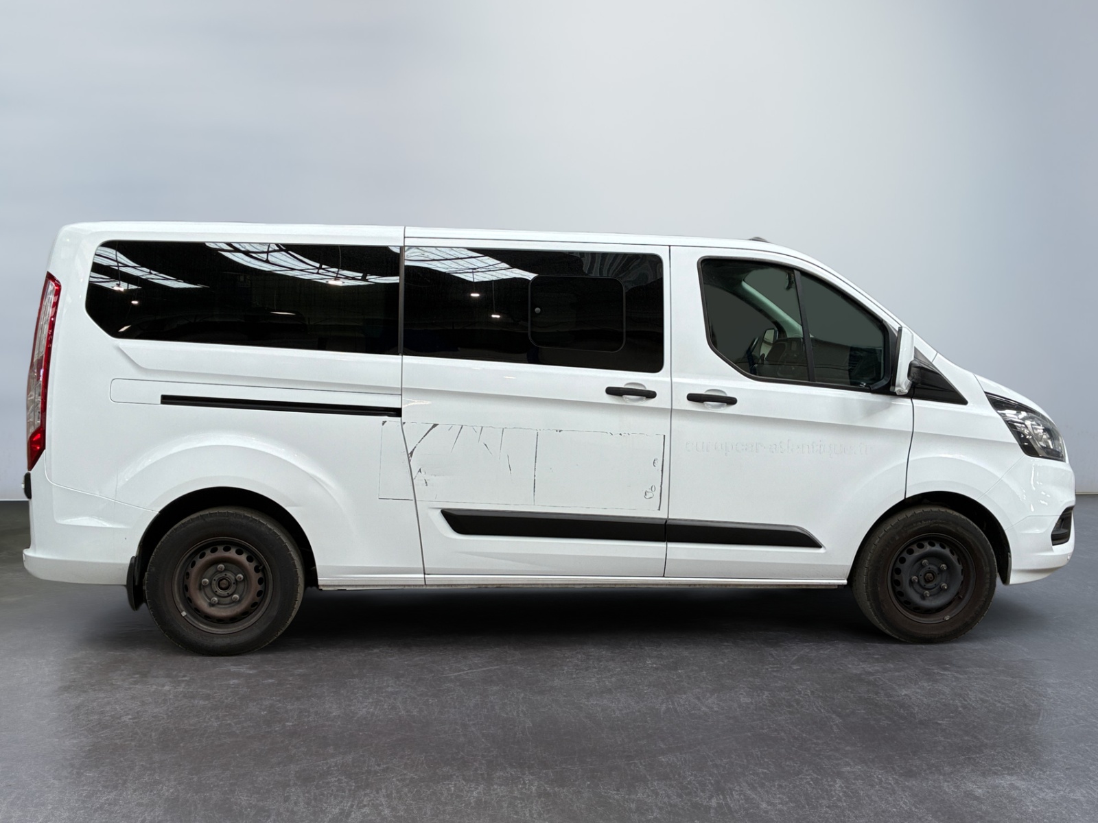 FORD TRANSIT CUSTOM KOMBI TPMR 320 L2H1 2.0 EcoBlue 130 Trend Business 2020