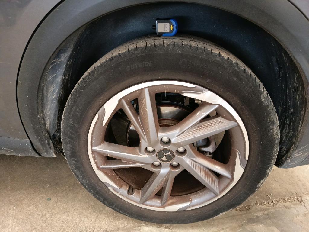 DS 7 DS7 CROSSBACK PureTech 180 EAT8 Ligne Noire 2022