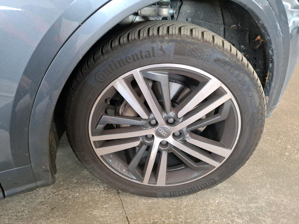 AUDI Q5 55 TFSI e 367 S tronic 7 Quattro line 2020