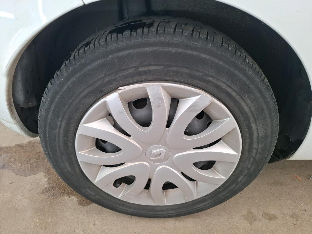 RENAULT CLIO SOCIETE DCI 75 ENERGY E6C AIR MEDIANAV 2019