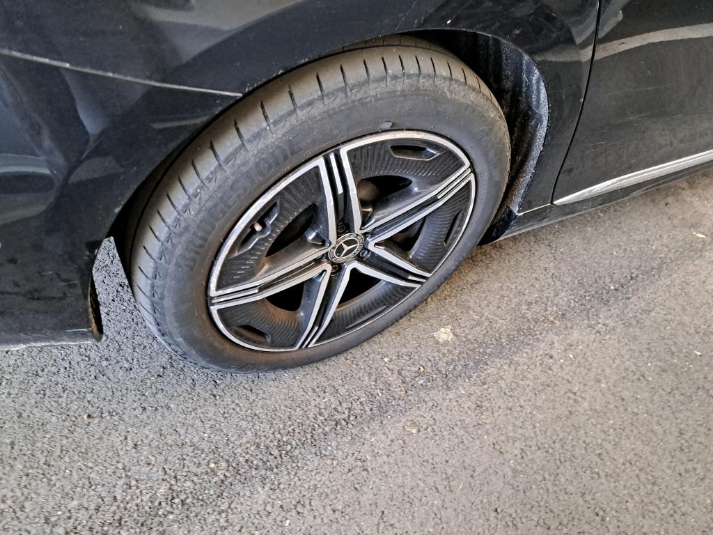 MERCEDES EQE 350 AMG Line 2022
