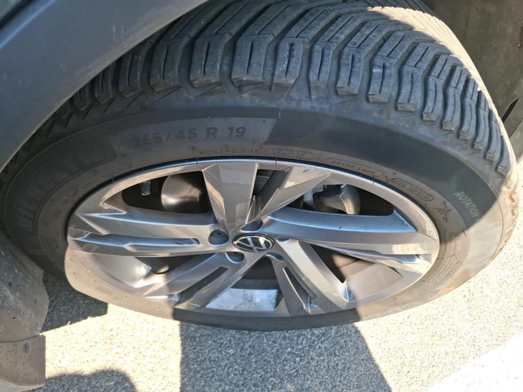 VOLKSWAGEN TIGUAN 2.0 TDI 150ch DSG7 R-Line Exclusive 2021