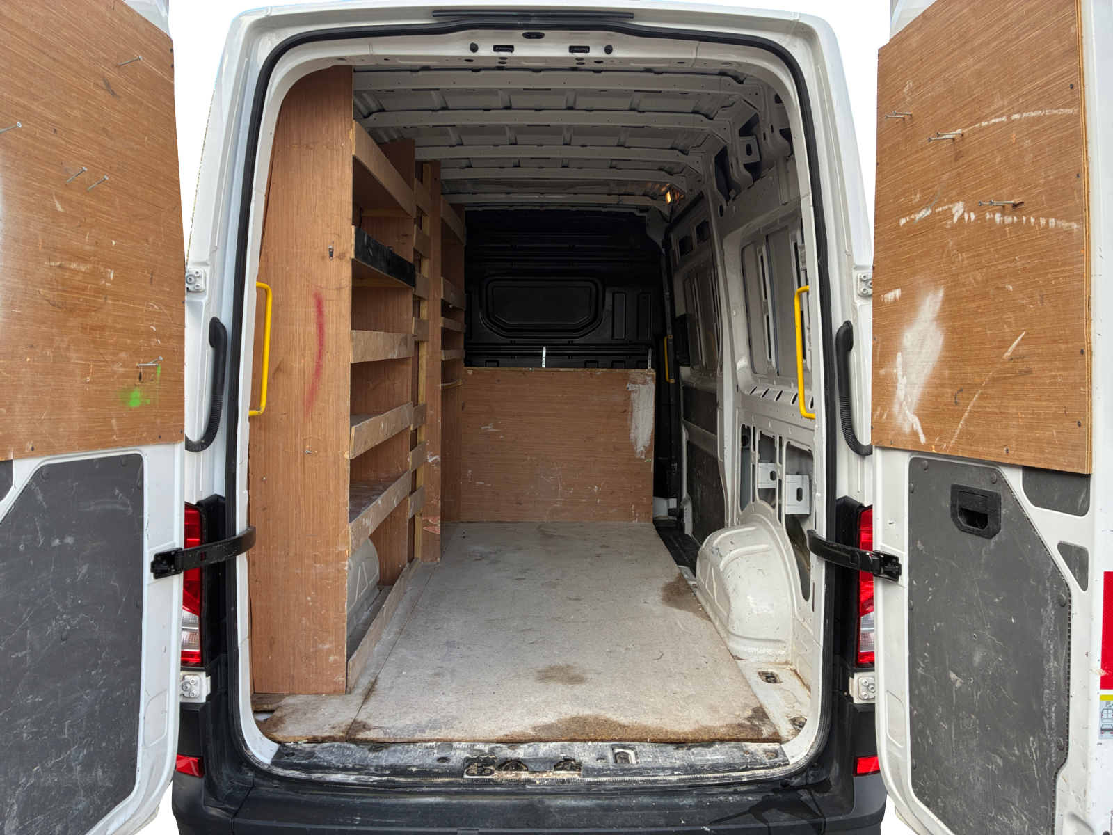 VOLKSWAGEN CRAFTER VAN 30 L3H3 2.0 TDI 140 CH BUSINESS 2023