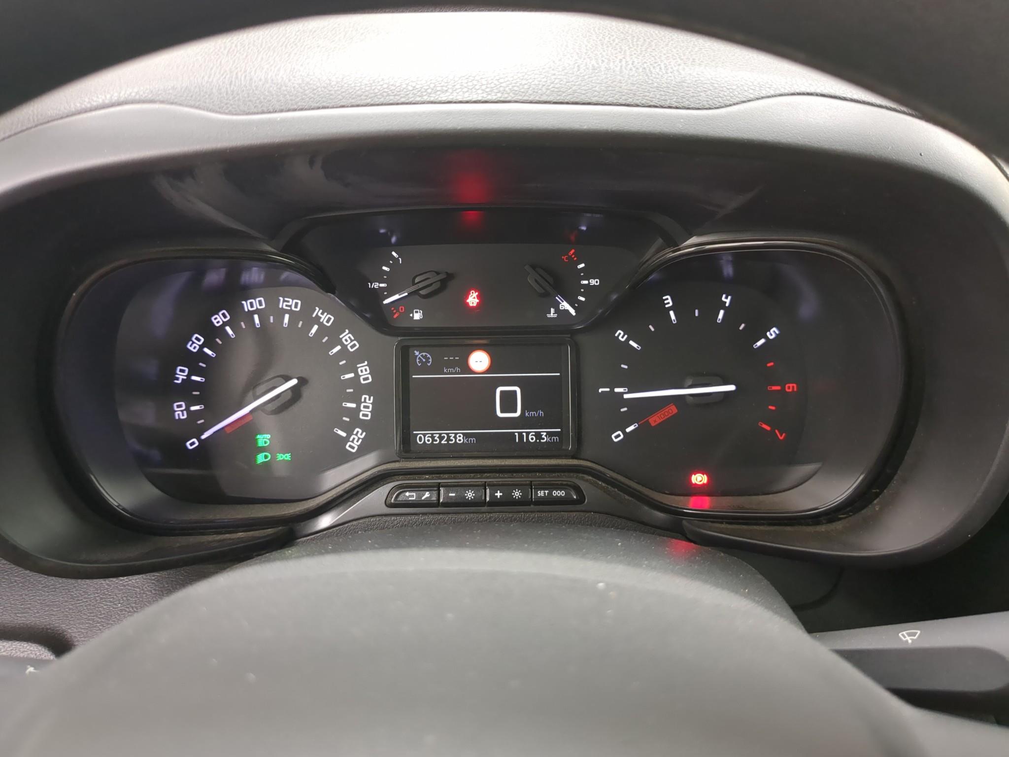 CITROEN BERLINGO Taille M PureTech 110 S&S BVM6 Feel 2022