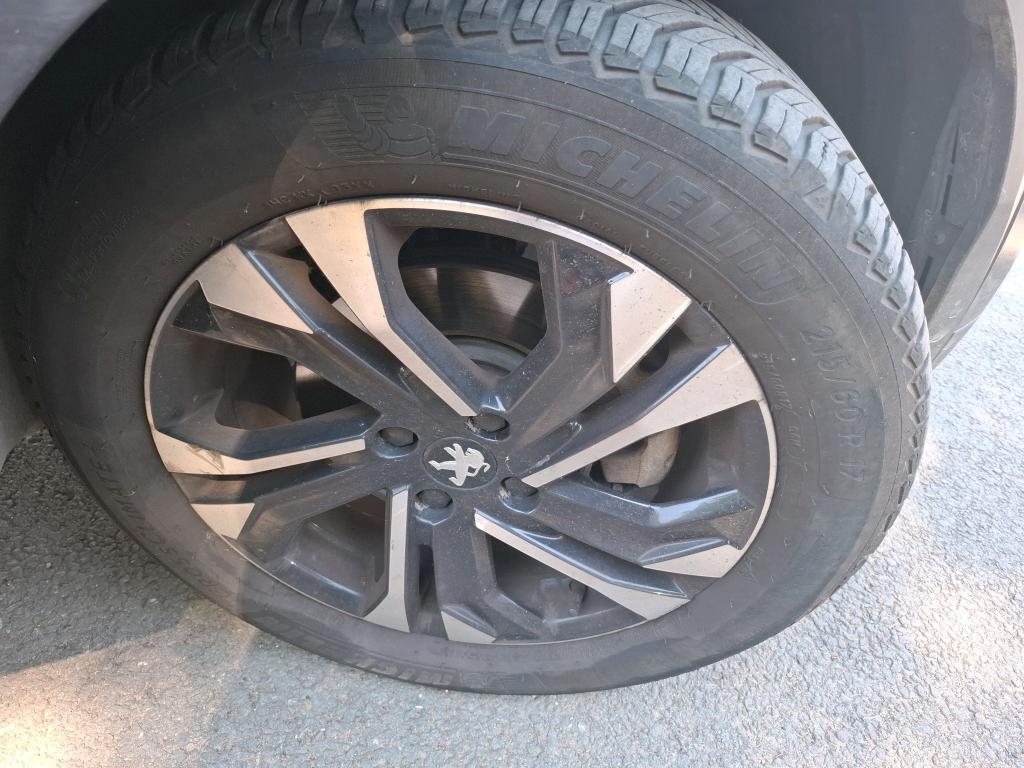 PEUGEOT 2008 BlueHDi 130 S&S EAT8 Allure Pack 2022