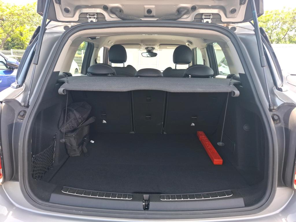MINI COUNTRYMAN F60 LCI 136 ch BVA7 Cooper Essential 2023