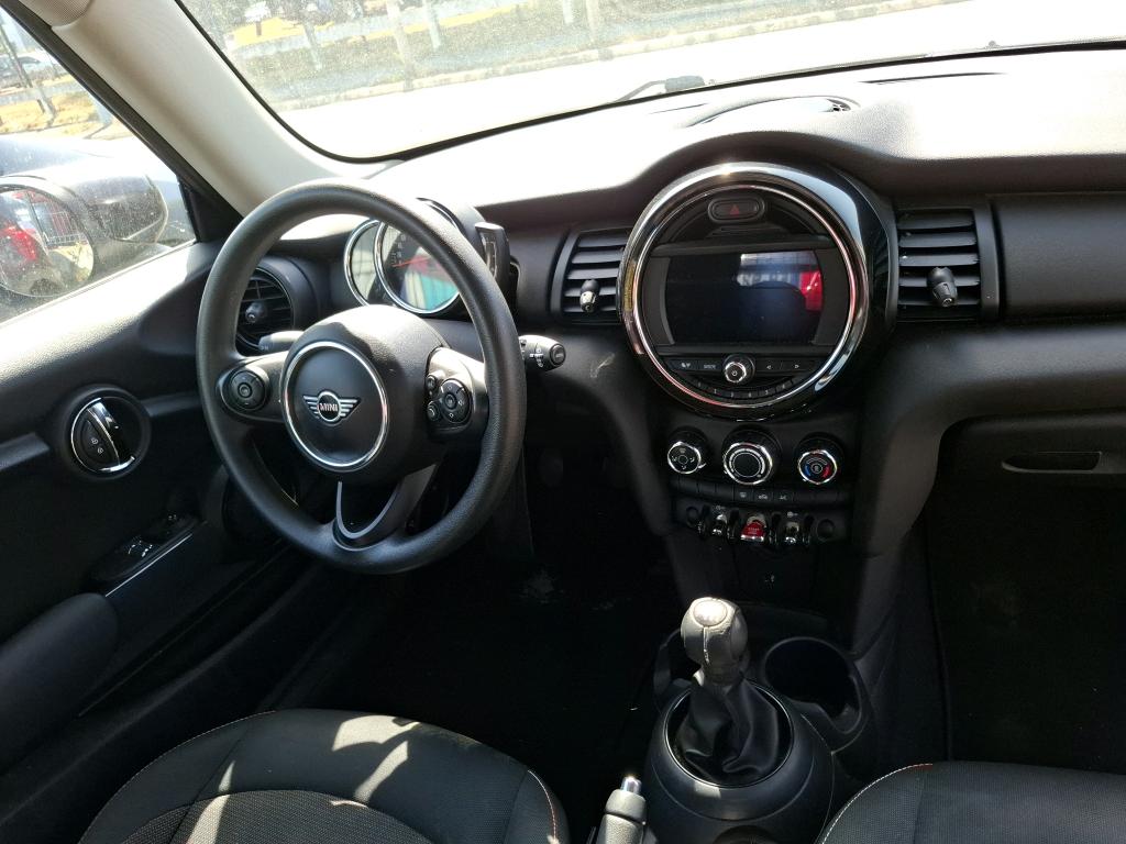 MINI Hatch 3 Portes One 102 ch 2019