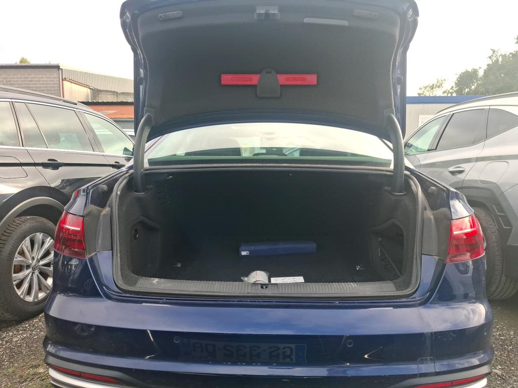 AUDI A4 30 TDI 136 S tronic 7 Design 2019