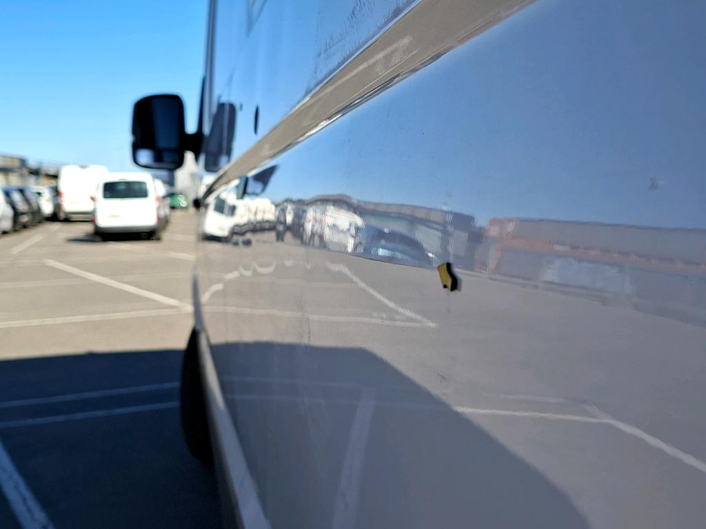 VOLKSWAGEN CRAFTER FOURGON VAN 35 L4H3 2.0 TDI 140 CH BUSINESS 2022