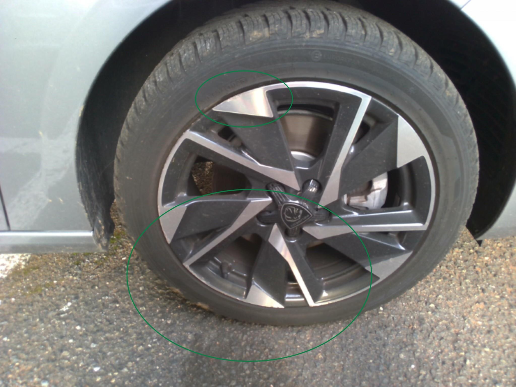 PEUGEOT 308 SW Hybrid 136 e-DCS6 Allure 2025