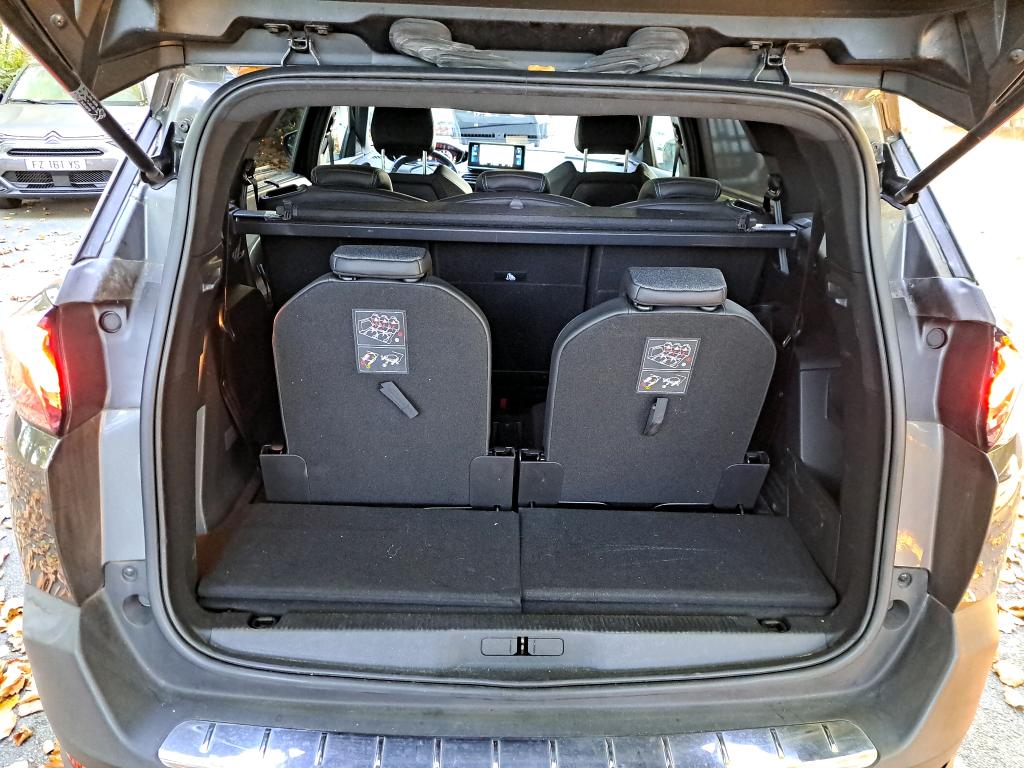PEUGEOT 5008 PureTech 130ch S&S BVM6 Allure Pack 2023