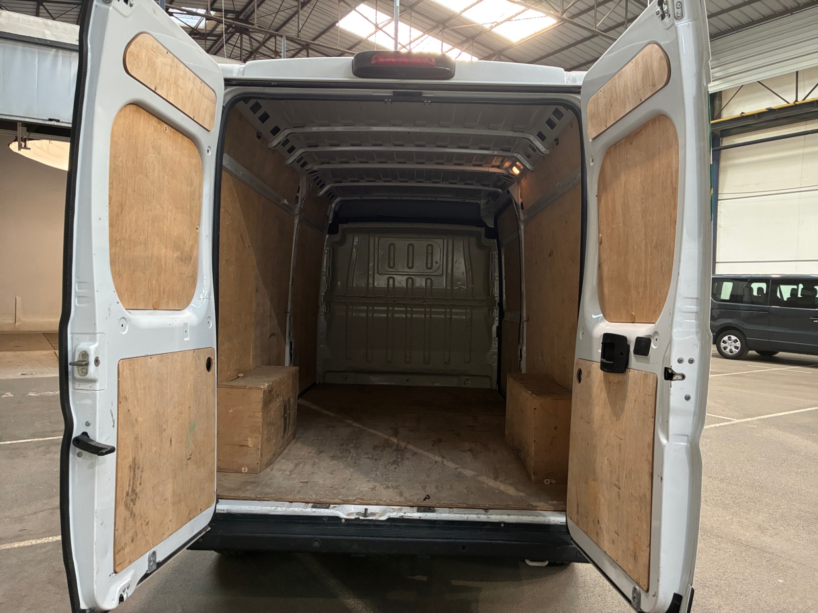 PEUGEOT BOXER TOLE 335 L3H2 BLUEHDI 140 S&S PREMIUM 2022