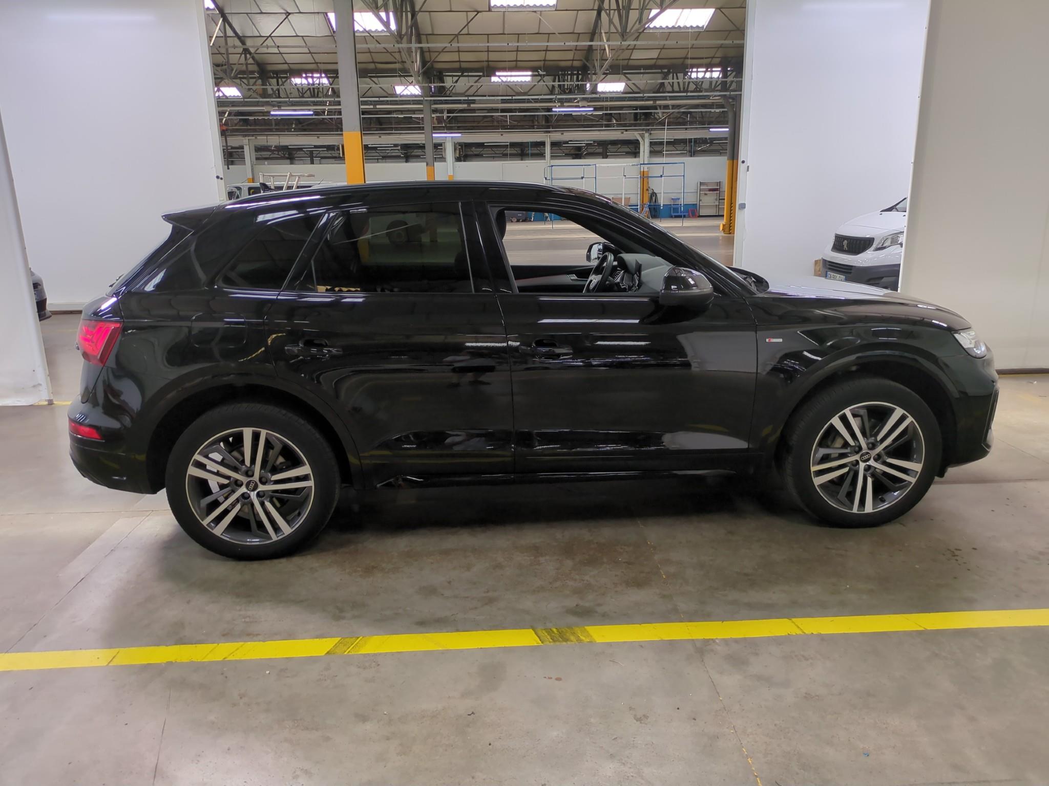 AUDI Q5 50 TFSIe 299 S tronic 7 Quattro line 2024
