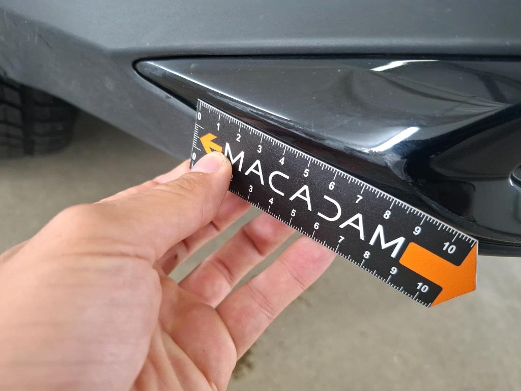 LEXUS  2023