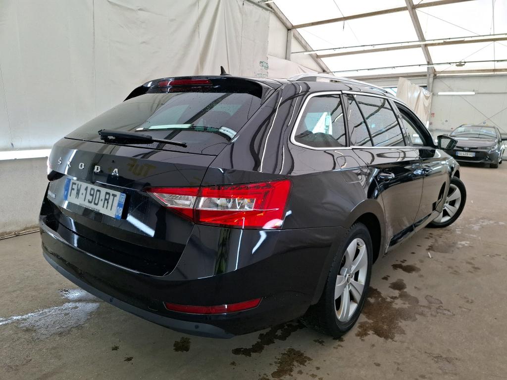 SKODA SUPERB COMBI 2.0 TDI 150 SCR DSG7 Business 2021