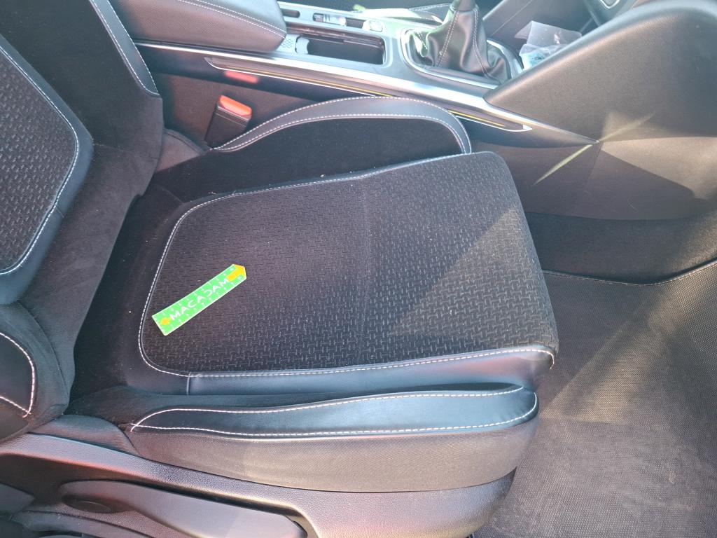 RENAULT MÉGANE MEGANE IV BERLINE Blue dCi 115 Intens 2019