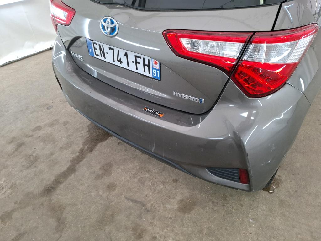 TOYOTA YARIS HYBRIDE 100h France 2017
