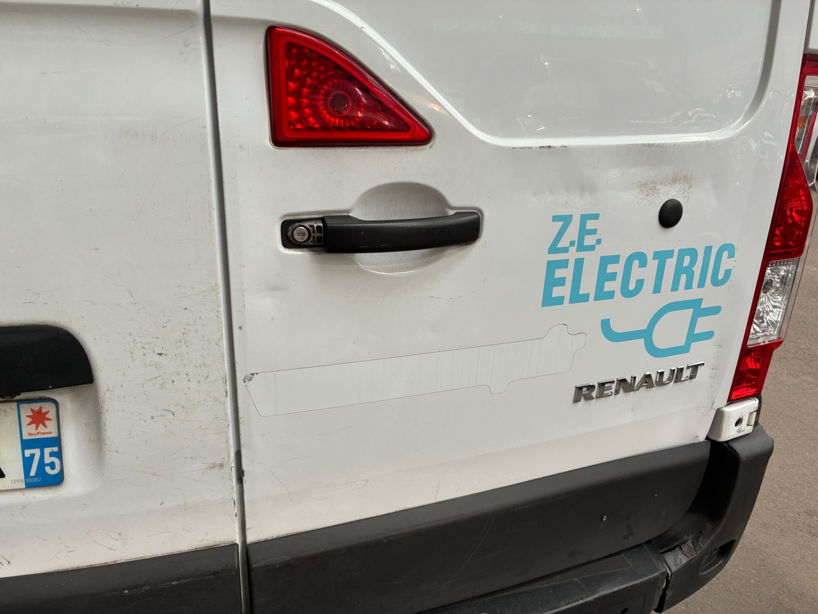 RENAULT MASTER FOURGON Z.E. L3H2 F3100 ACHAT INTEGRAL CONFORT 2021