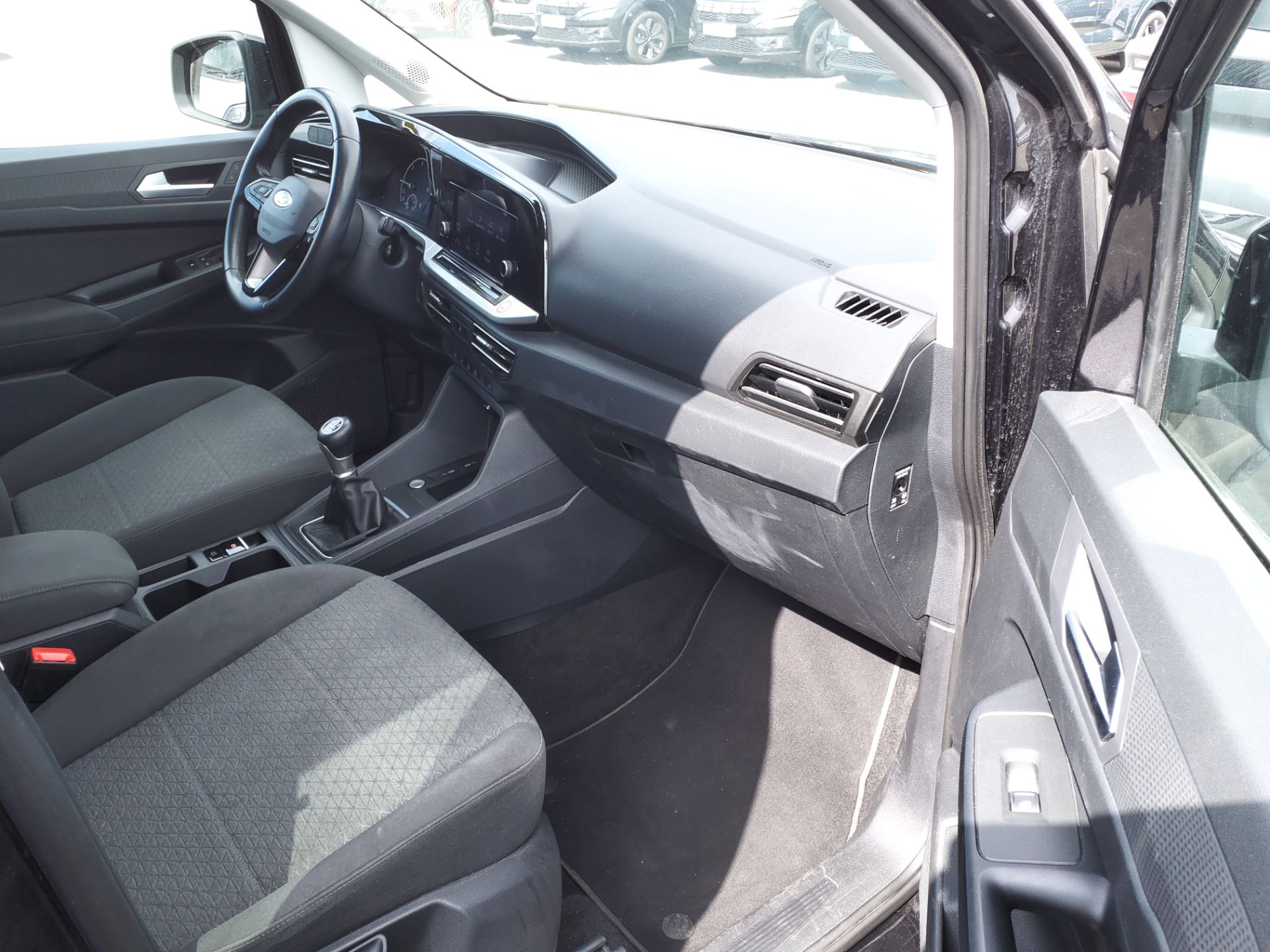 FORD TOURNEO GRAND Connect 2.0 EcoBlue 122 BVM6 Titanium 2023