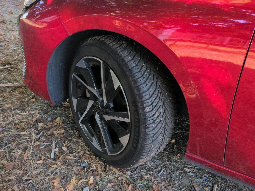 PEUGEOT 308 SW PHEV 180 e-EAT8 Allure 2024