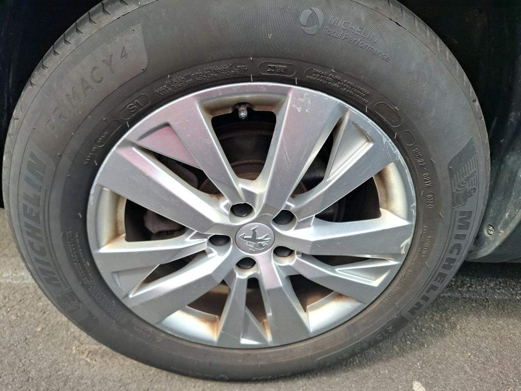 PEUGEOT 3008 BUSINESS BlueHDi 130ch S&S EAT8 Active 2021