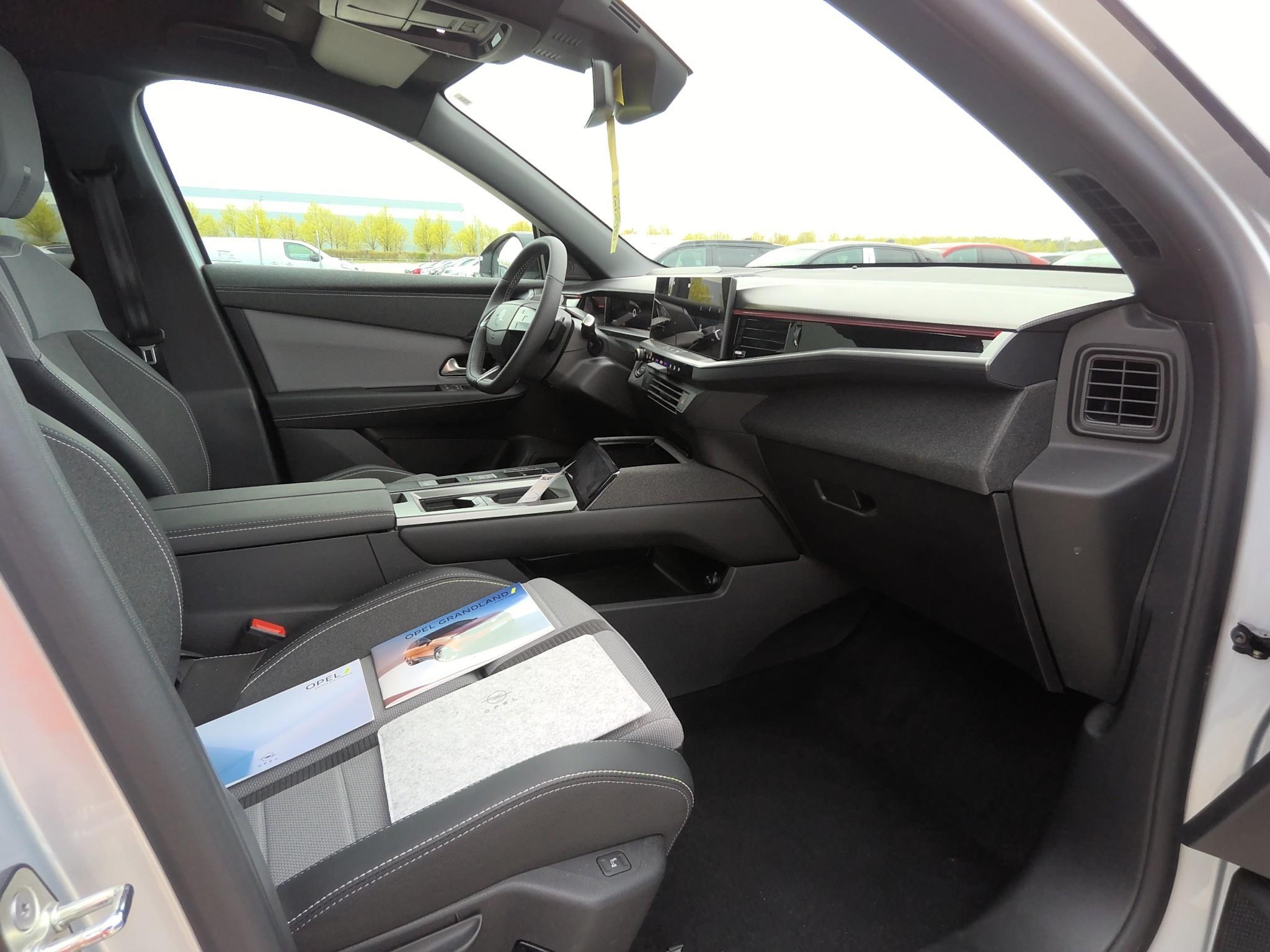 OPEL Grandland 1.2 Turbo Hybrid 145 ch e-DCT6 GS 2025