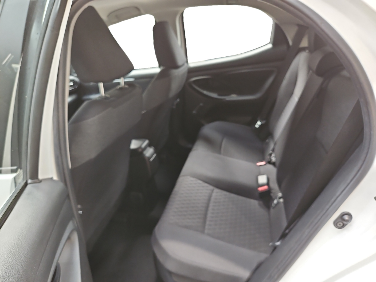 TOYOTA YARIS HYBRIDE 116h Dynamic Business + Beyond Academy 2022