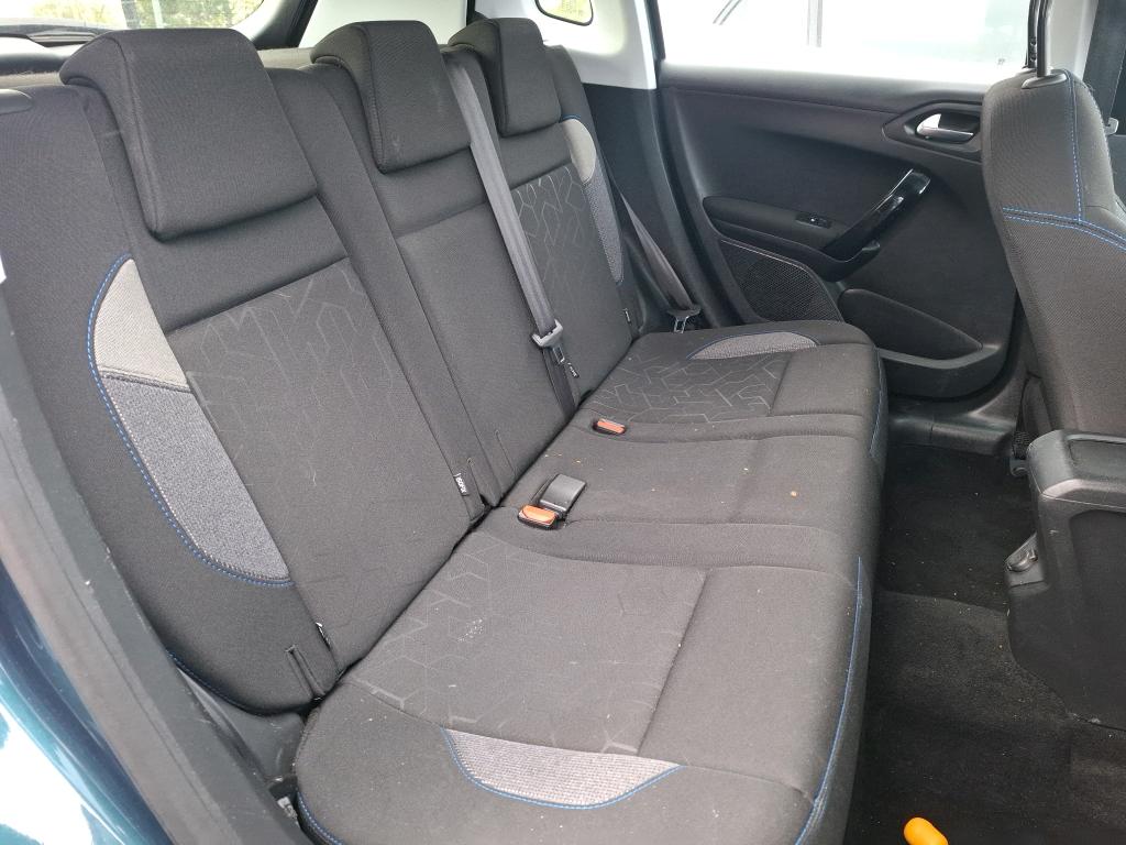PEUGEOT 2008 PureTech 82ch S&S BVM5 Signature 2019