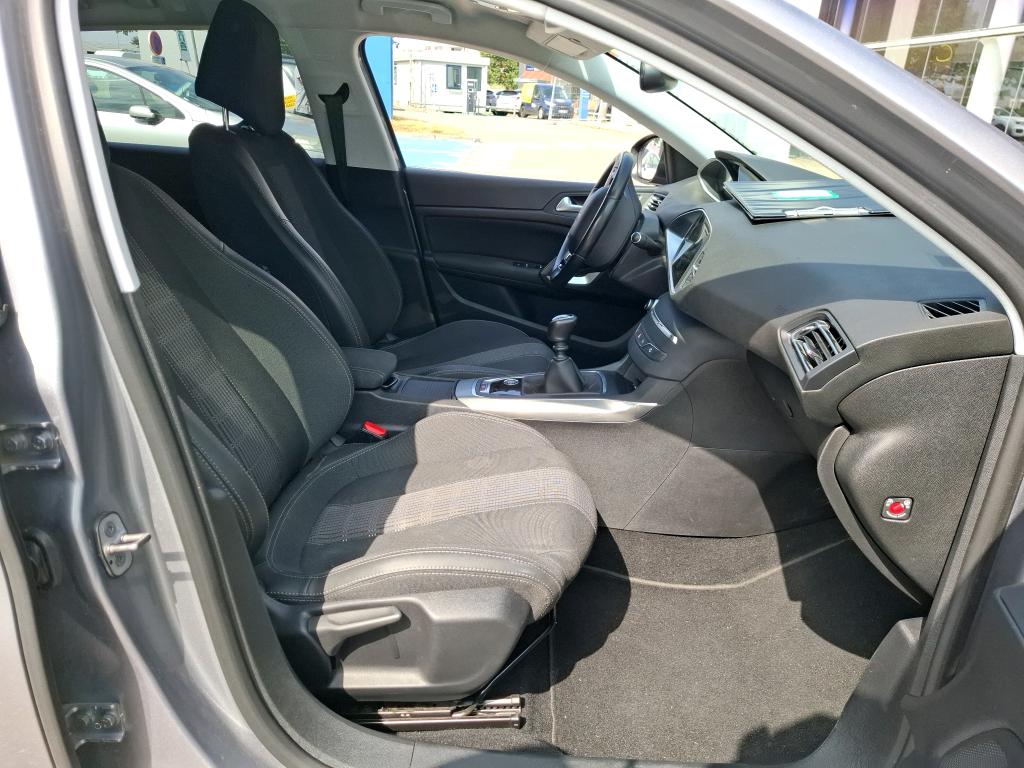 PEUGEOT 308 SW PureTech 130ch S&S BVM6 Allure Business 2021