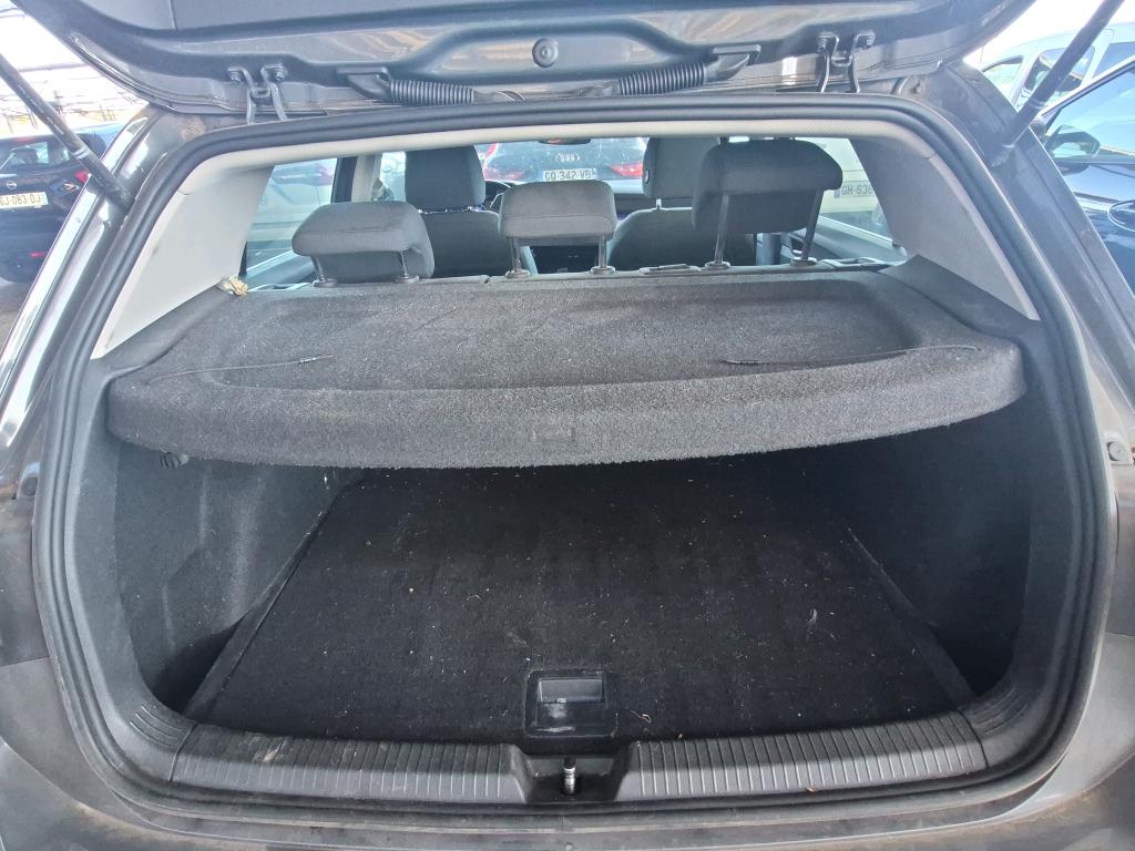 VOLKSWAGEN GOLF 2.0 TDI SCR 116 DSG7 Life Plus 2023