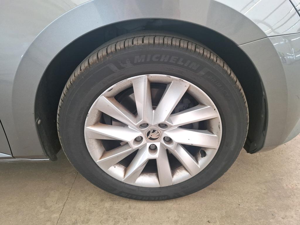 SKODA SUPERB COMBI 2.0 TDI 150 SCR DSG7 Business 2023