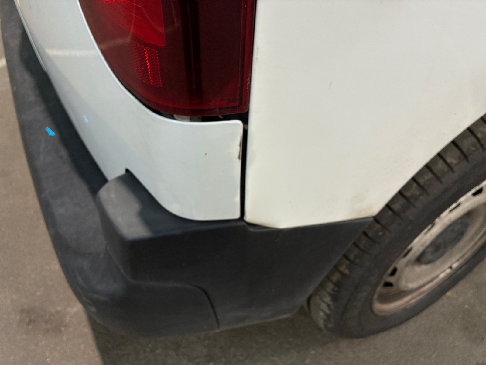 PEUGEOT PARTNER FOURGON STANDARD 650 KG BLUEHDI 100 S&S BVM6 PREMIUM 2022