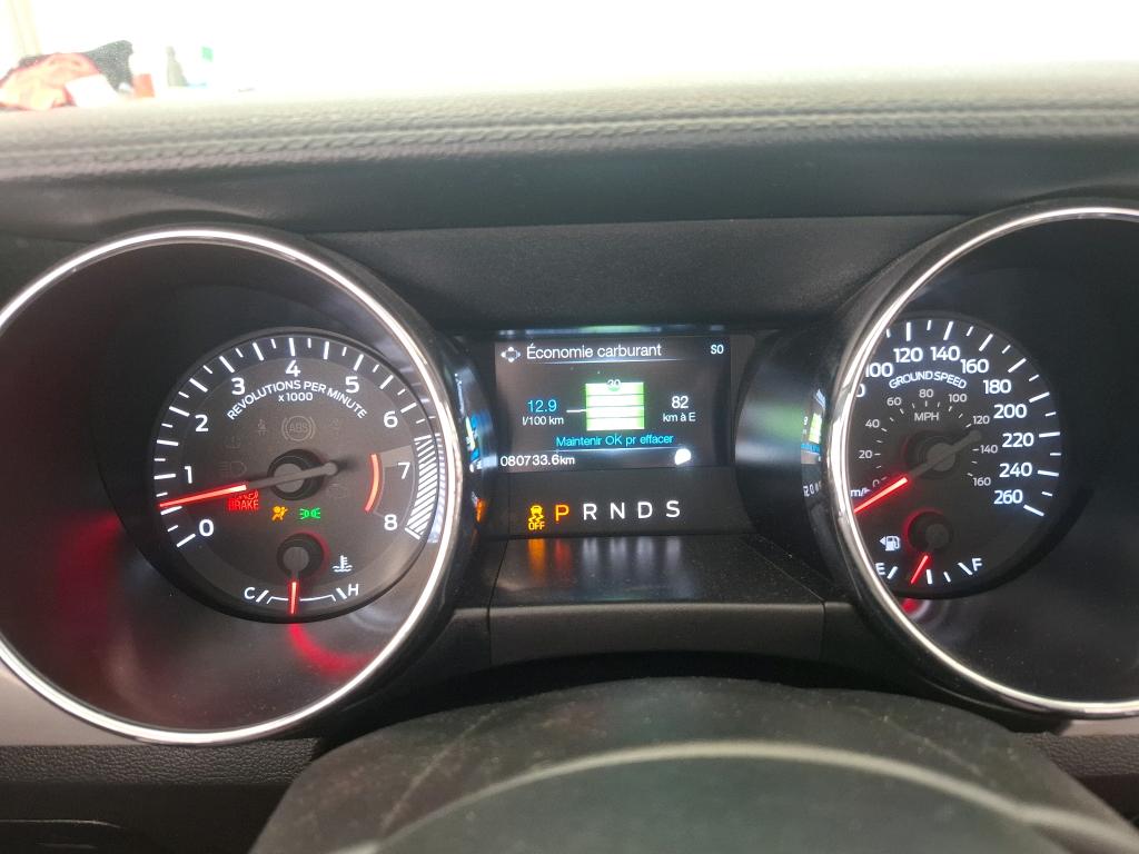 FORD MUSTANG CONVERTIBLE V8 5.0 421 GT A 2016