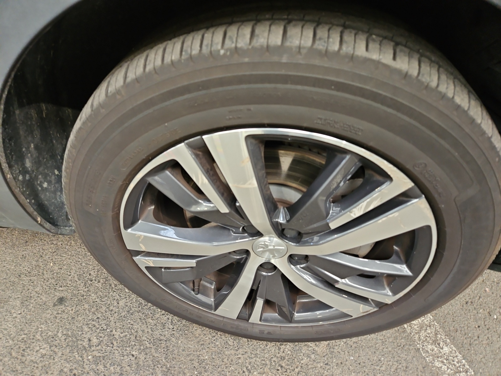 PEUGEOT 3008 Hybrid 225 e-EAT8 Allure Pack 2022