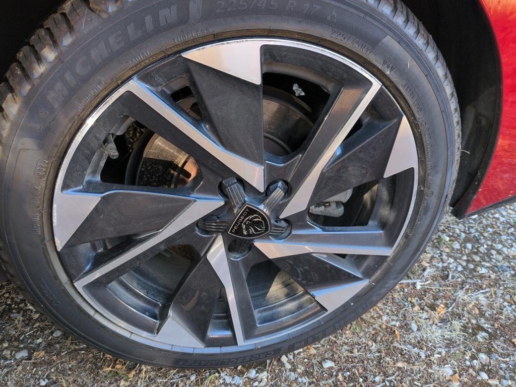 PEUGEOT 308 SW PHEV 180 e-EAT8 Allure 2024