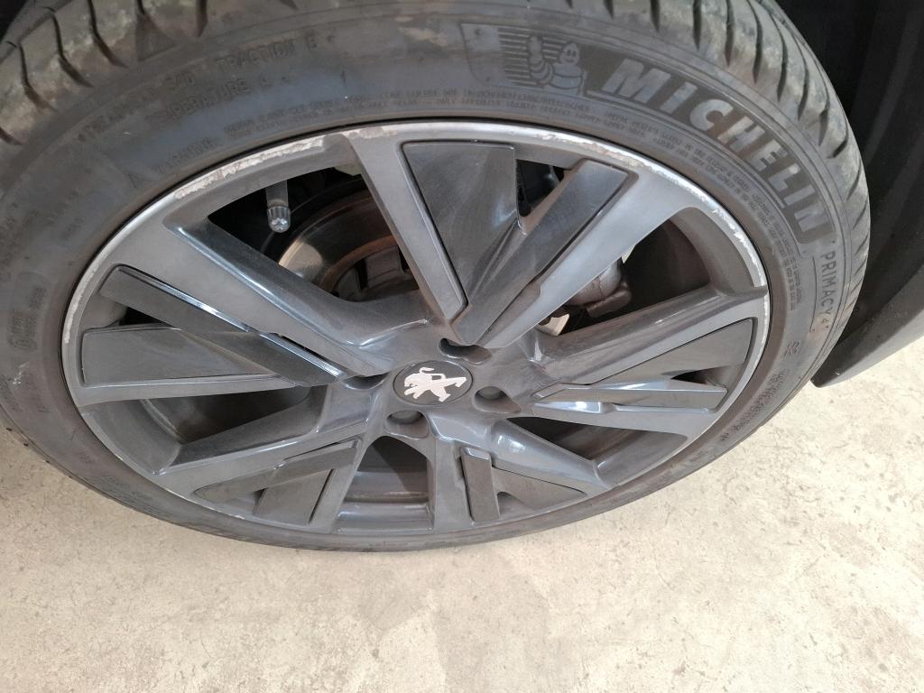 PEUGEOT 208) 208 PureTech 100 S&S BVM6 GT 2023
