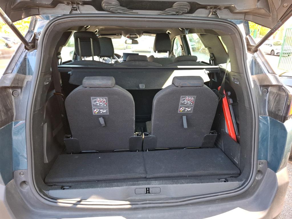 PEUGEOT 5008 Hybrid 136 e-DCS6 Active Pack 2024