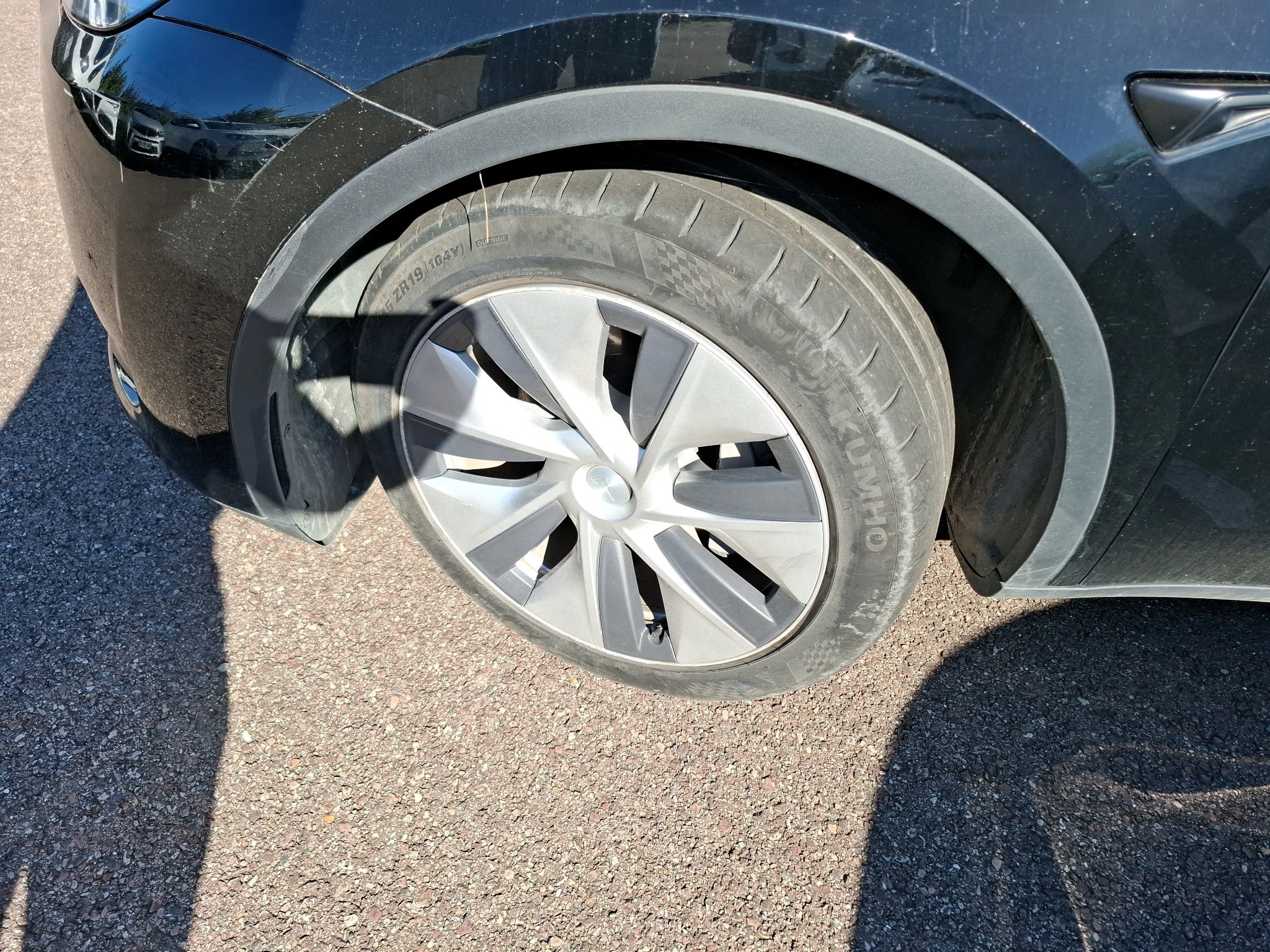 TESLA MODEL Y Standard RWD 2023