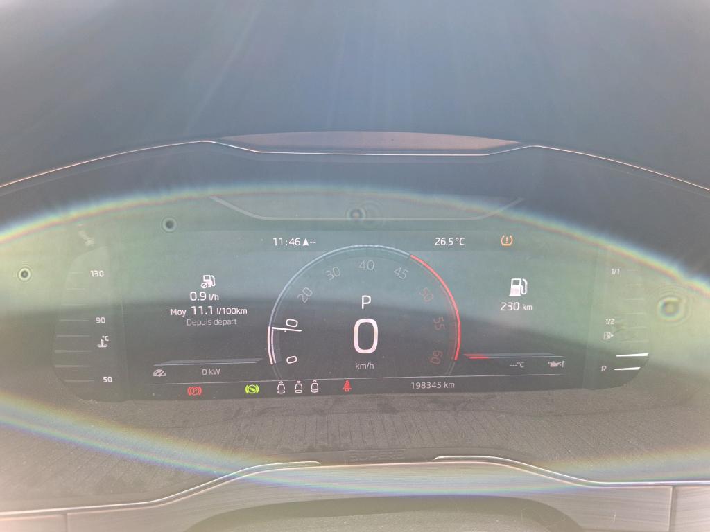 SKODA SUPERB COMBI 2.0 TDI 150 SCR DSG7 Business 2021