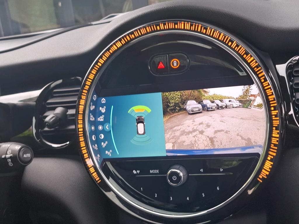 MINI HATCH 3 Portes Cooper 136 ch BVA7 Edition Camden 2023